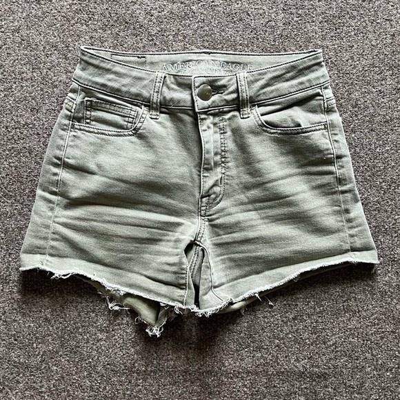 American Eagle Outfitters Pants - American Eagle Super Super Stretch Green Hi-Rise Shortie Shorts Women’s size 00
